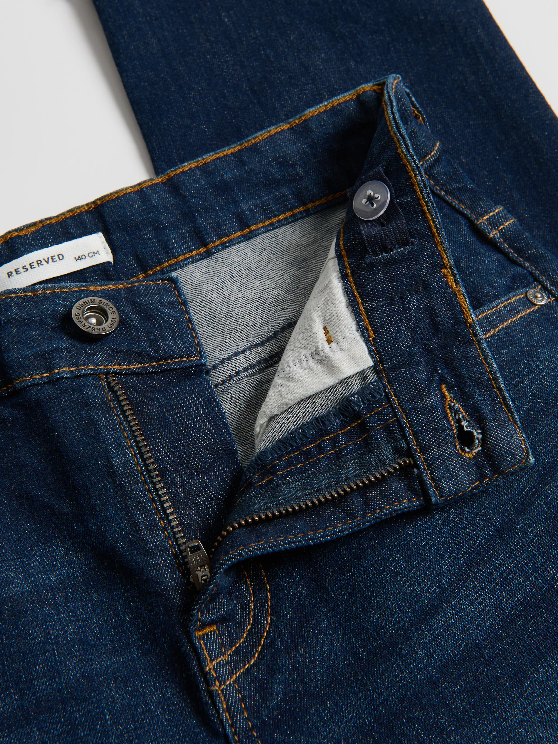 Jeansy regular fit