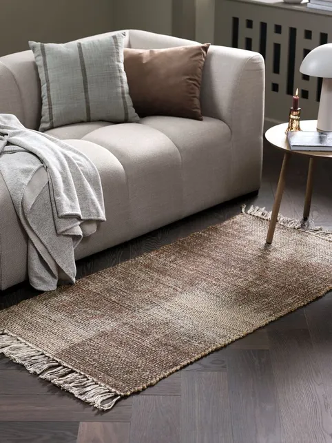 Tæppe ENGSYRE 70x140 natur/aubergine