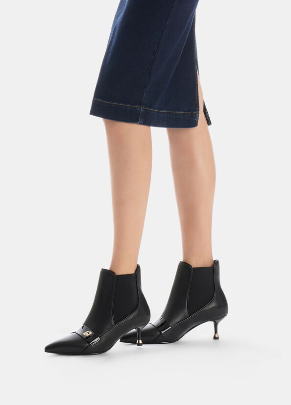 Stivaletti in pelle con tacco basso