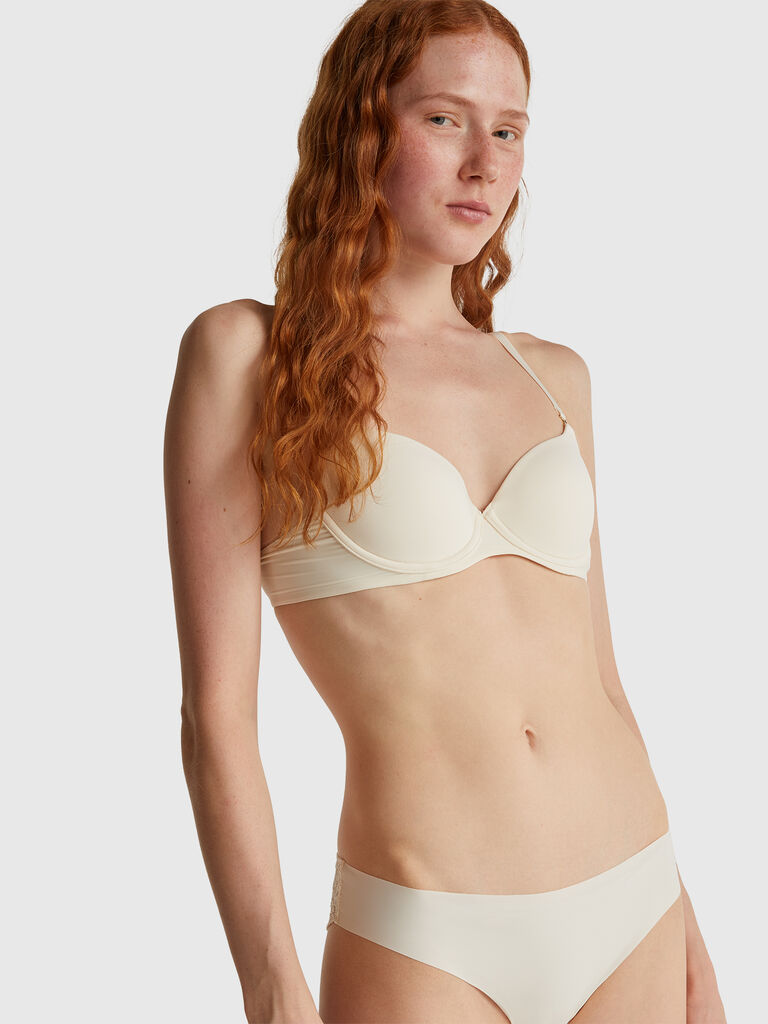 Padded bra with underwire