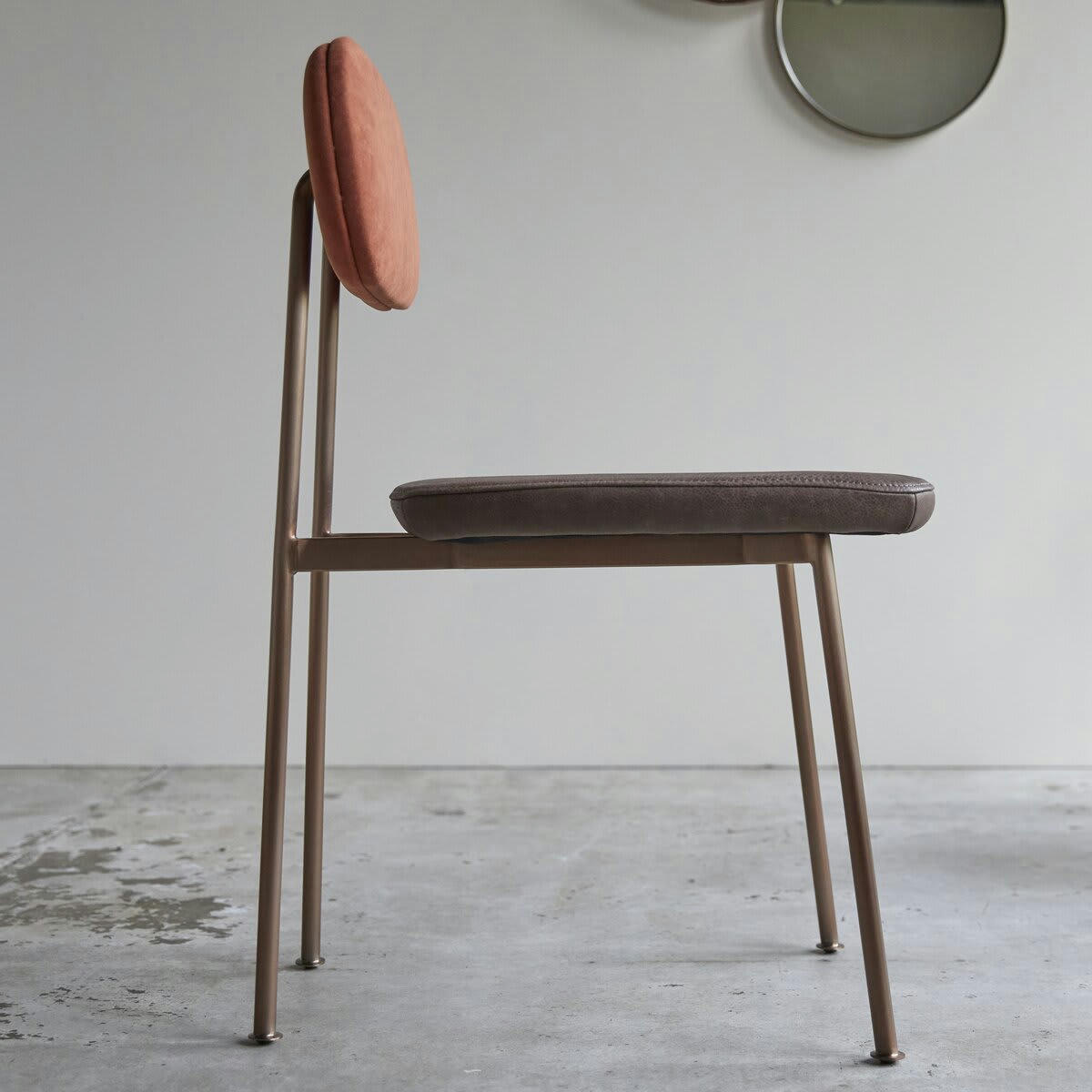 YUTAPI - Chaise Sienna choco en cuir