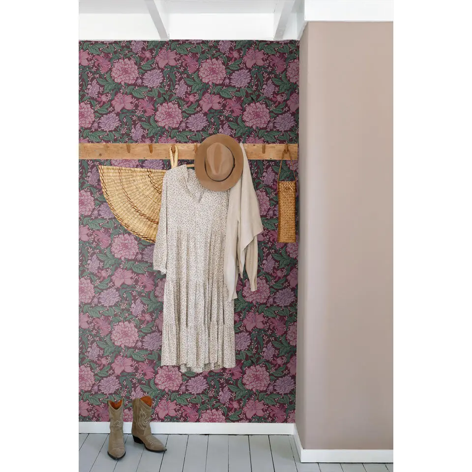 ESTAhome behang vintage bloemen fuchsia roze, paars en groen - 50 x 900 cm