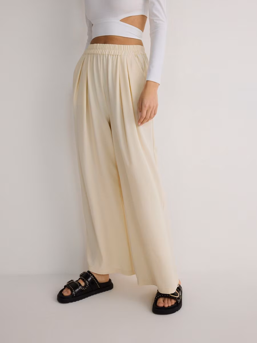 Wide Leg Trousers