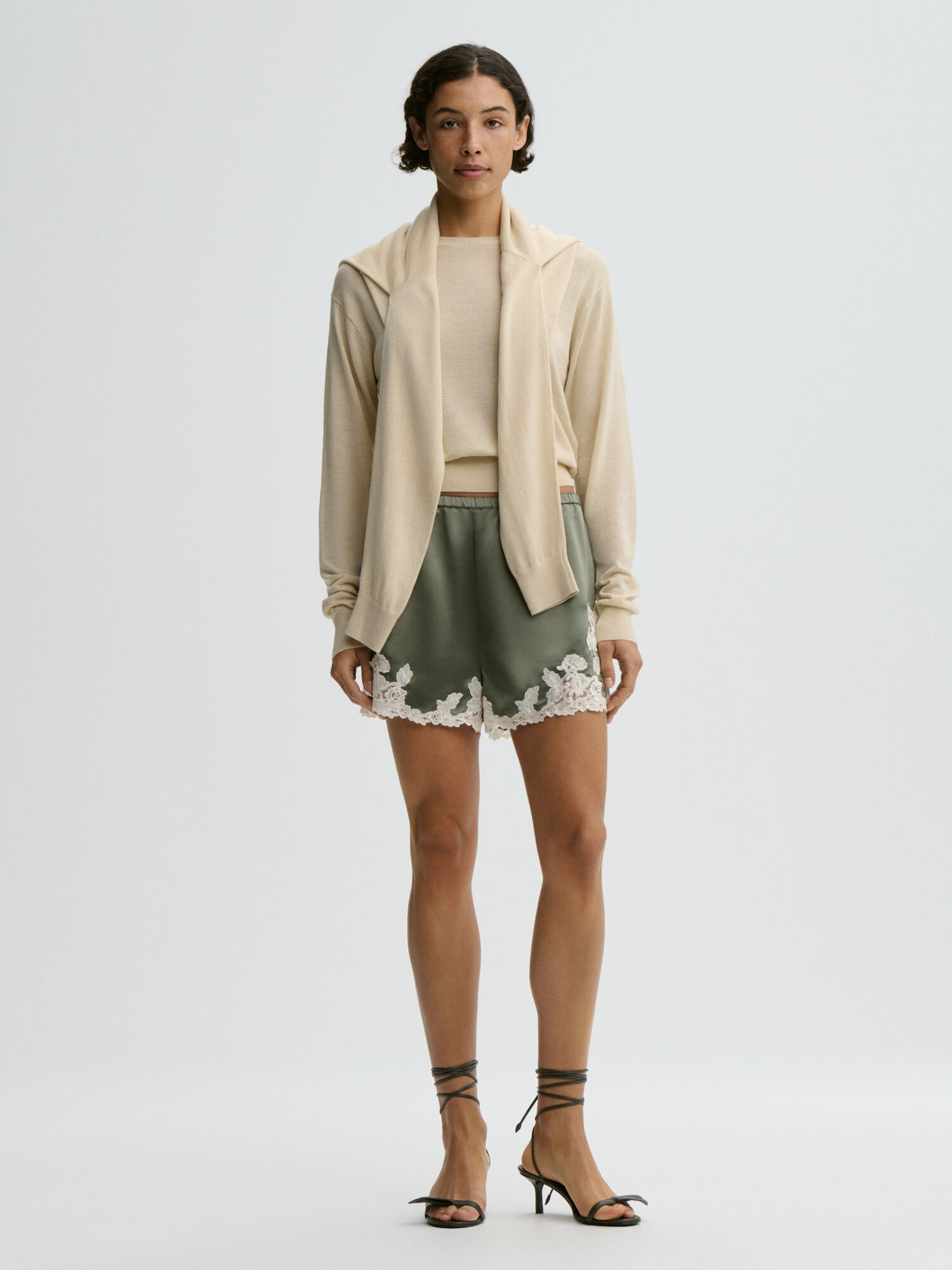 Eri shorts i satin