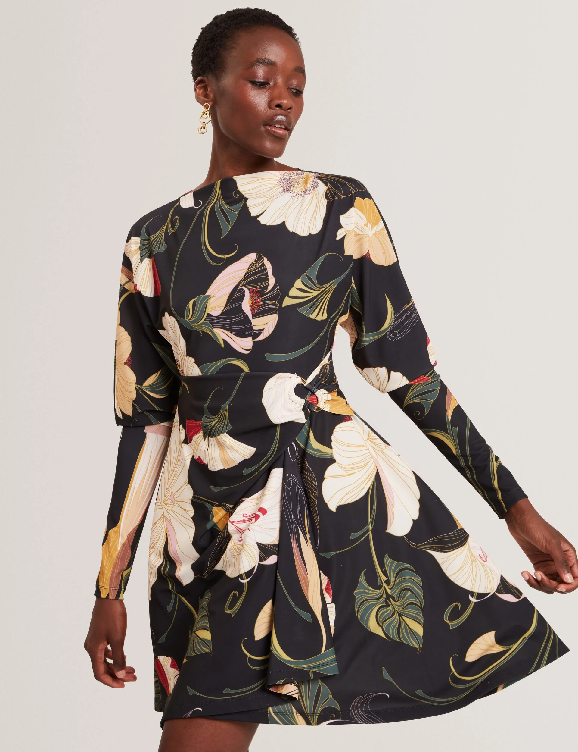 LAZIRA | BLACK