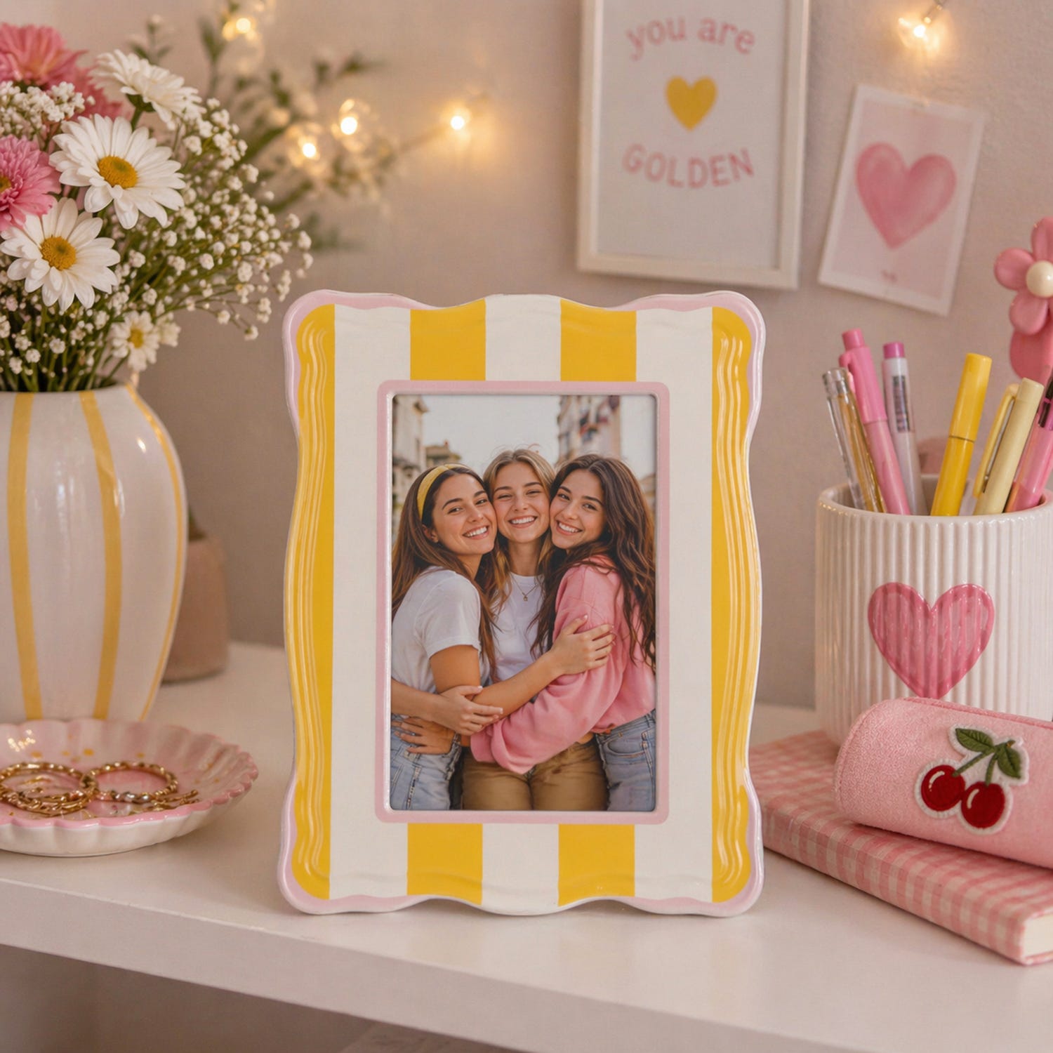 Portafoto 10x15 cm Summer legno giallo bordo lilla