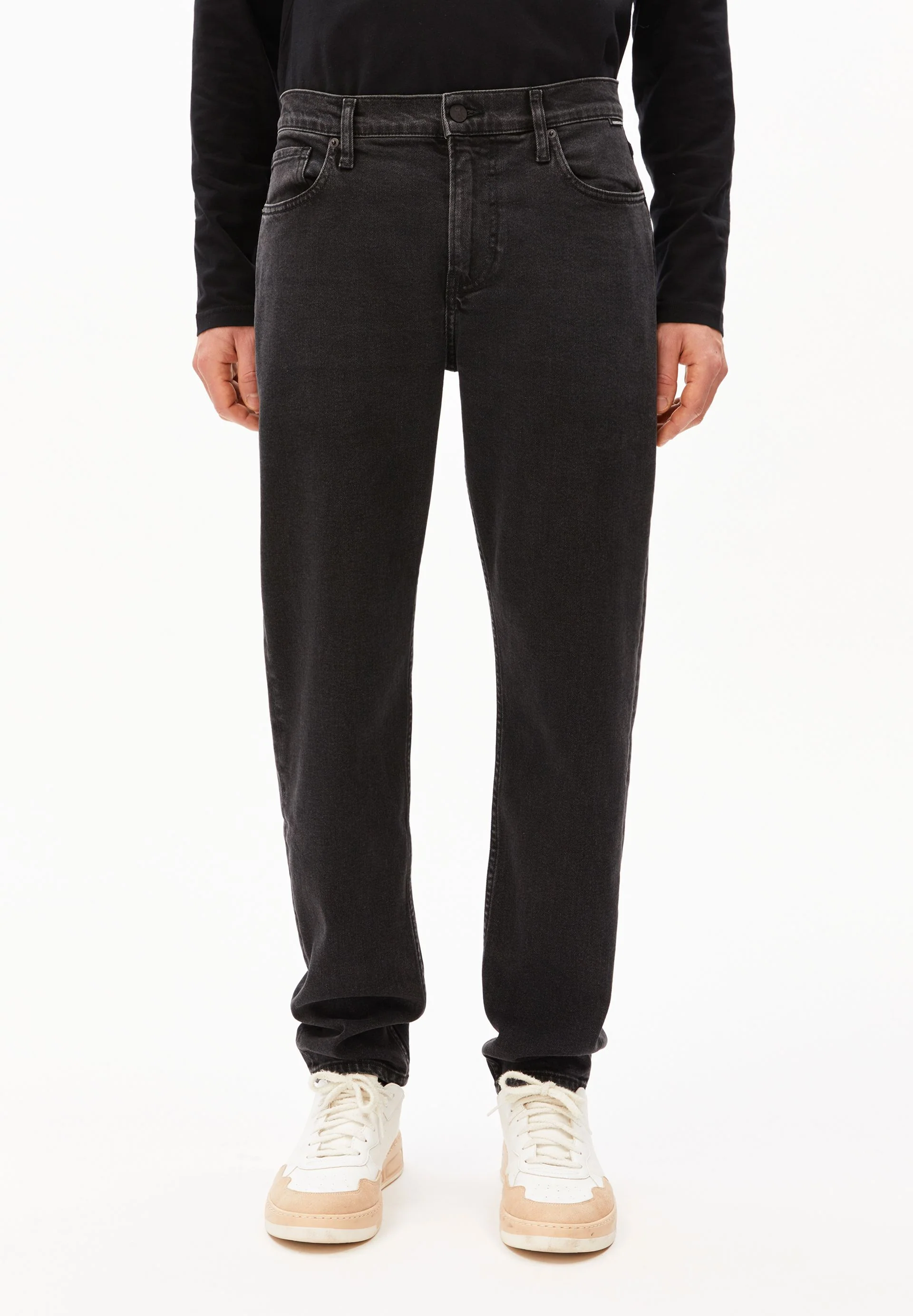 AARJO TARPA TAPERED JEANS