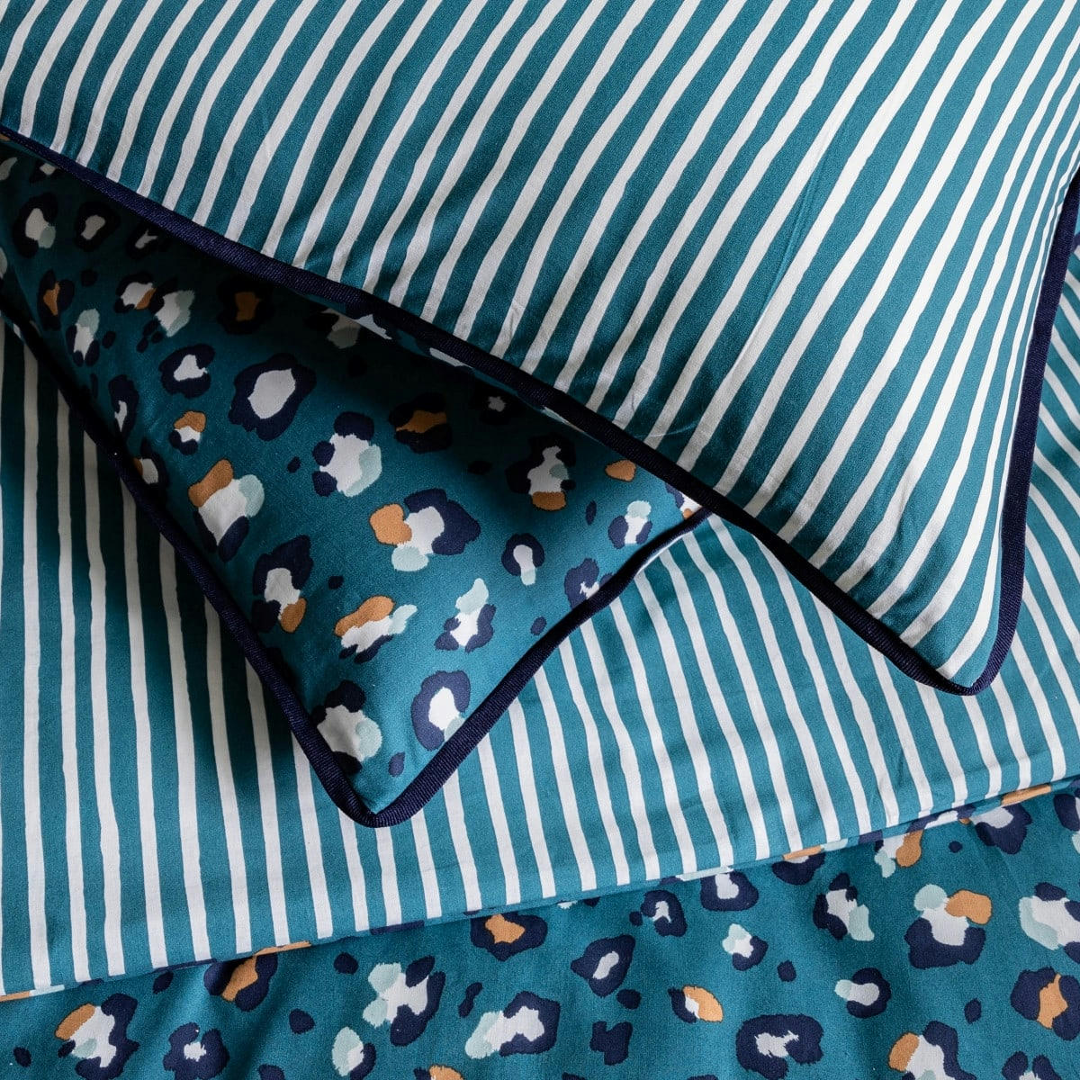 MILOU - Parure de lit 2 personnes coton  imprimé bleu 240x220cm