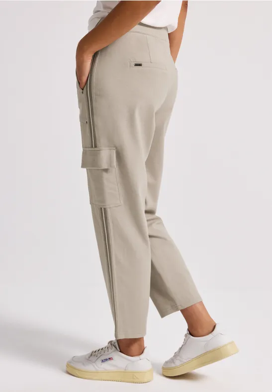 Cargo-Hose mit Gallonstreifen