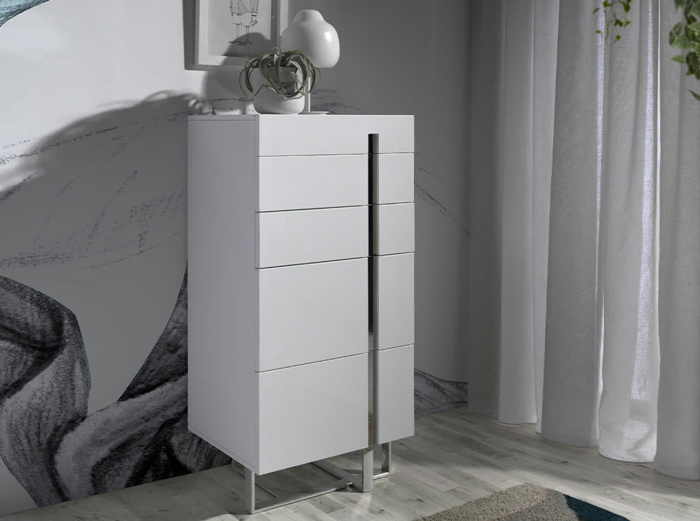 - Chiffonnier en bois blanc et acier