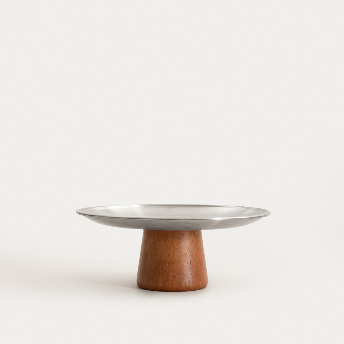 Patera EDMORE na drewnianej nóżce ze stali nierdzewnej 23X9 cm