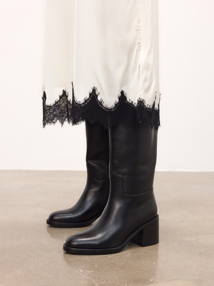 Black leather boots with block heel