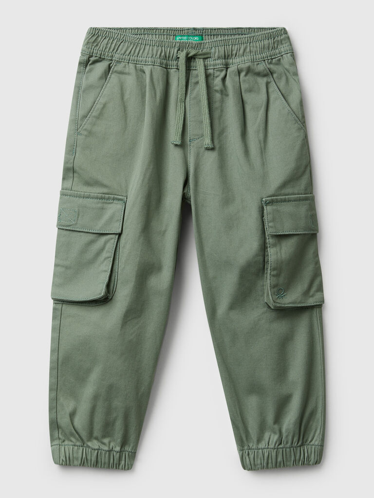 Cargo trousers with drawstring