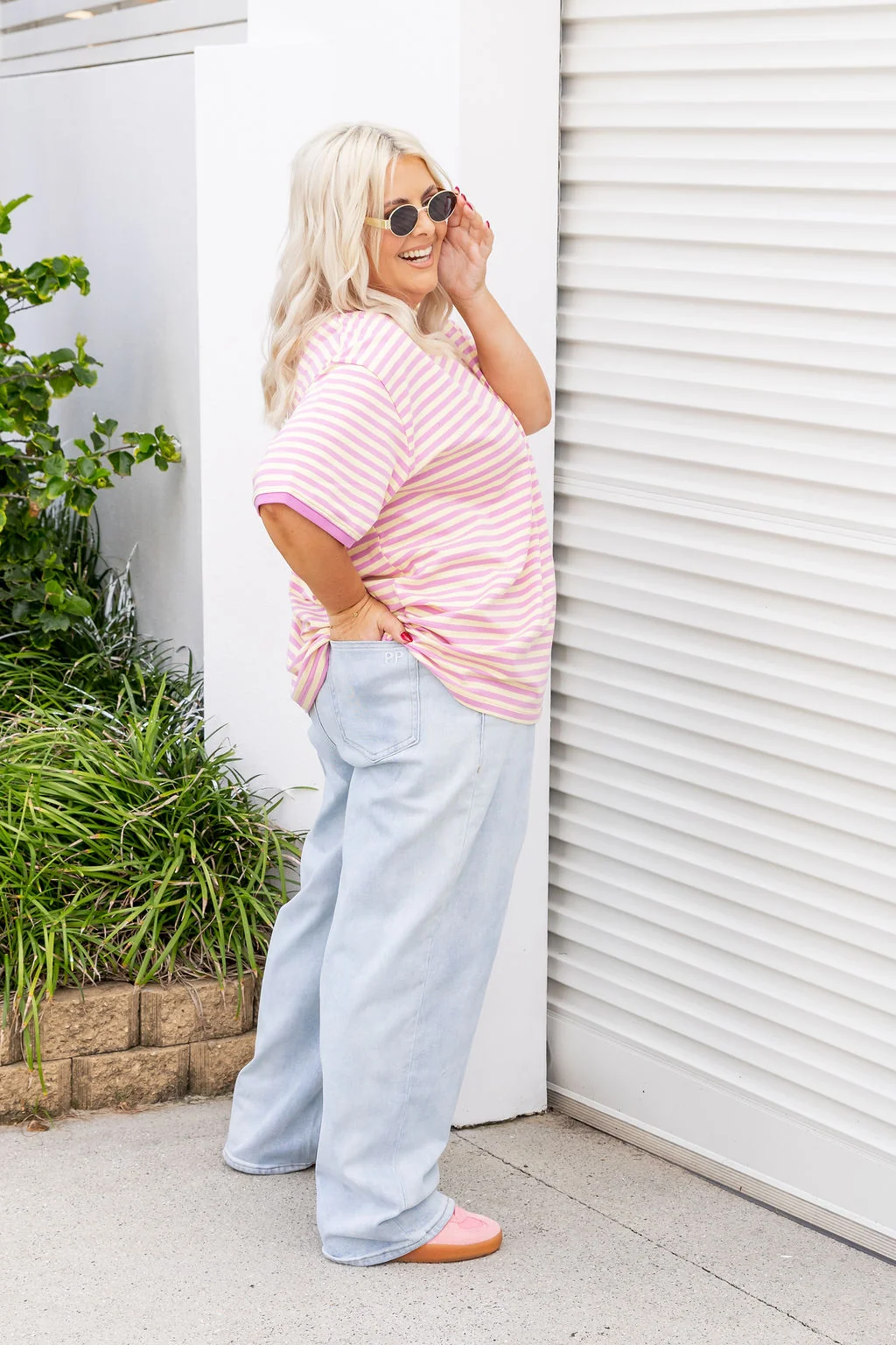 Jace Relaxed Jeans in Light Blue