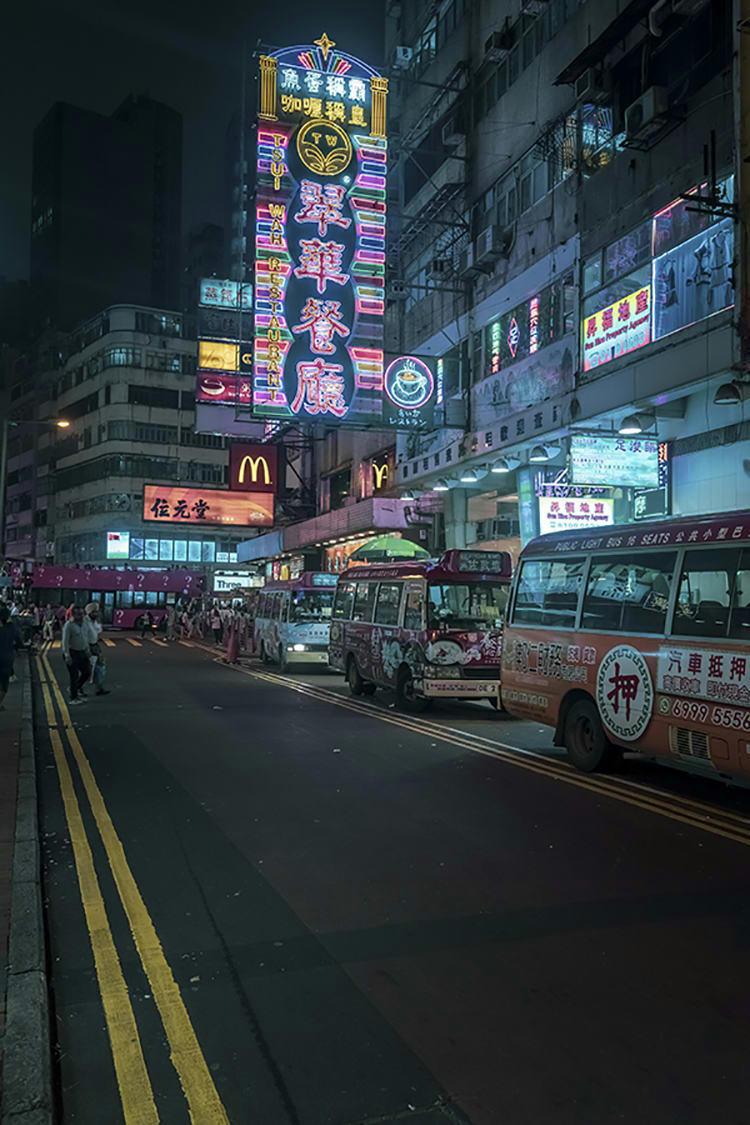 MONG KOK II - Photographie d'art de Romain Farge 30x45 cm sur plexi