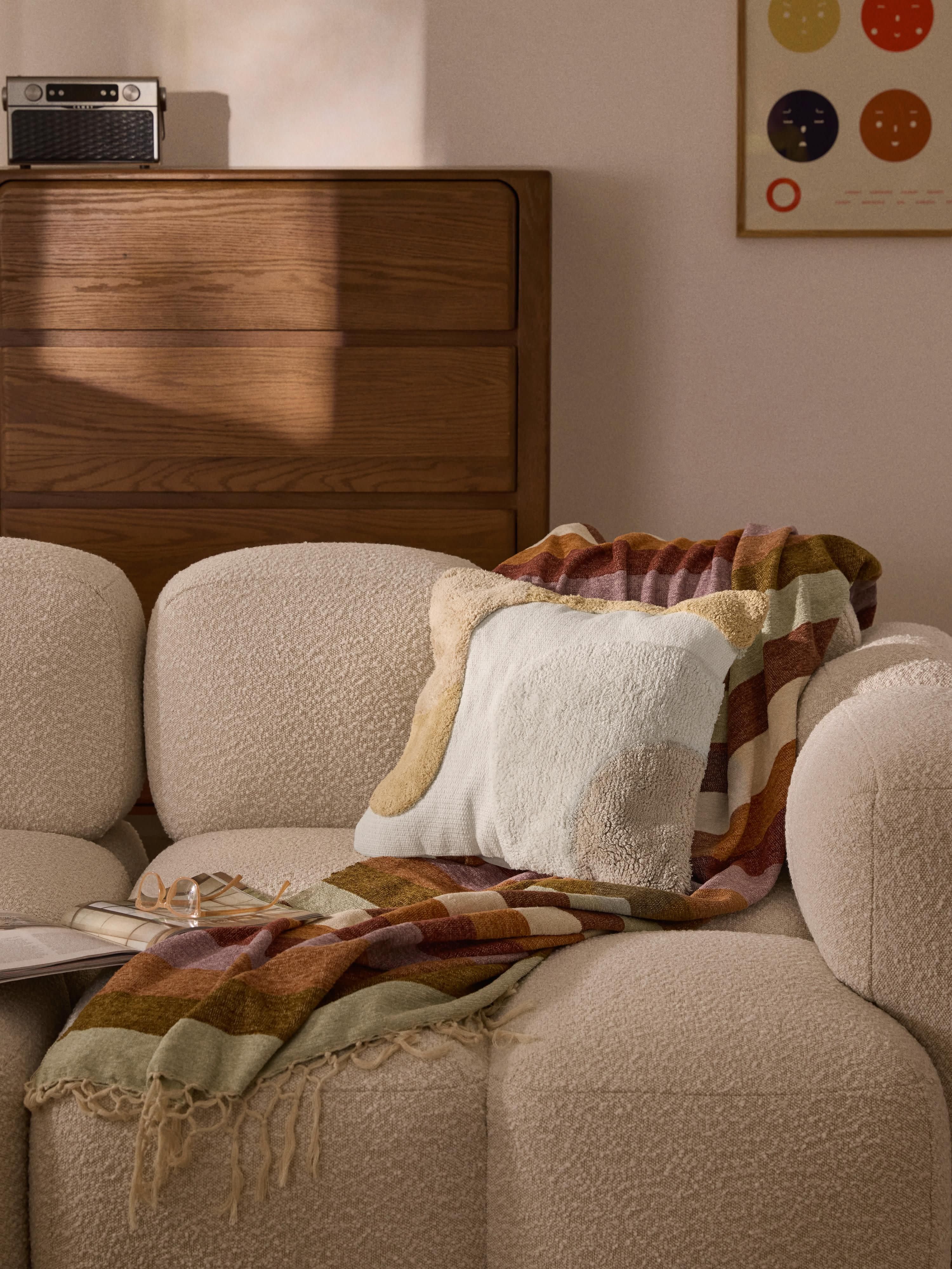 Handgetuftetes Kissen Malu mit Tufting