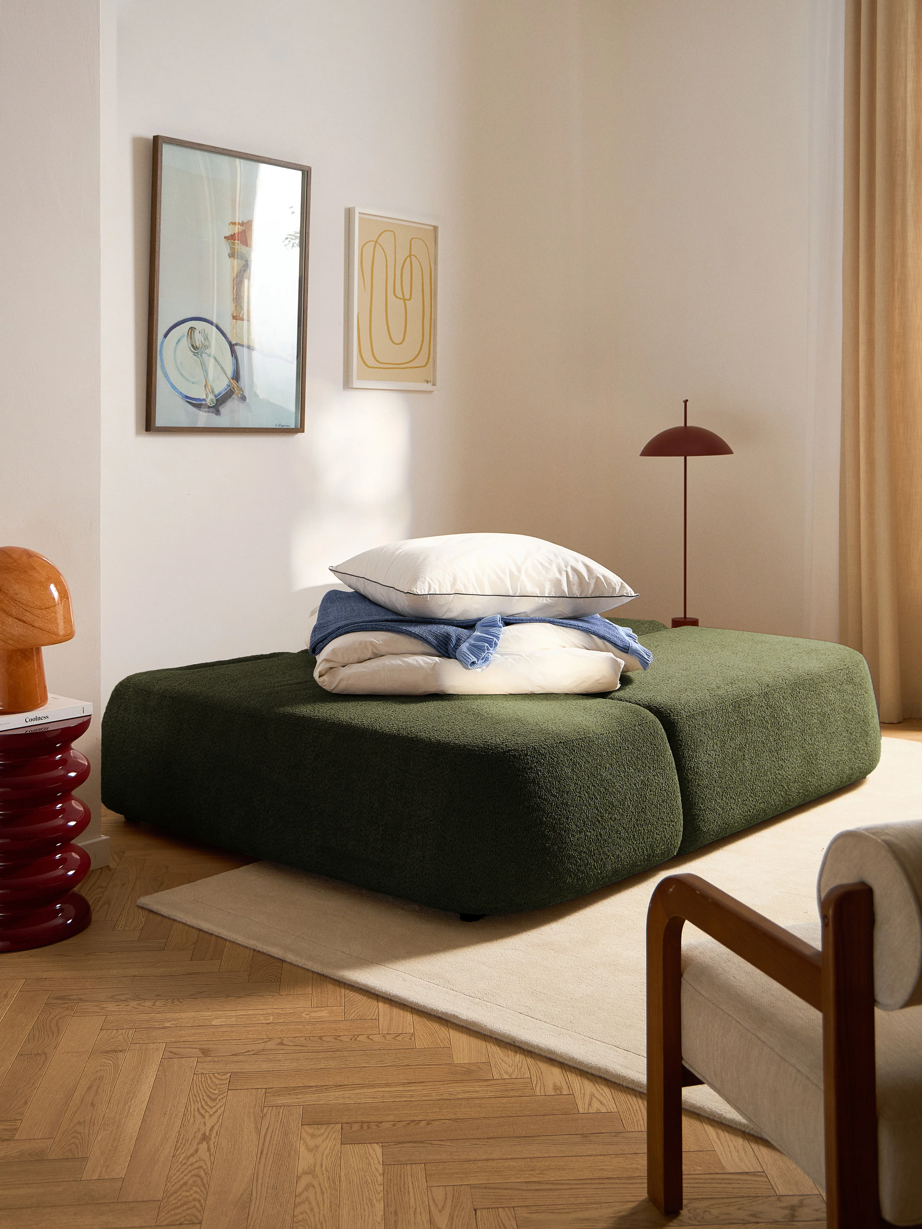 Schlafsofa Pao aus Teddy-Bouclé mit Stauraum