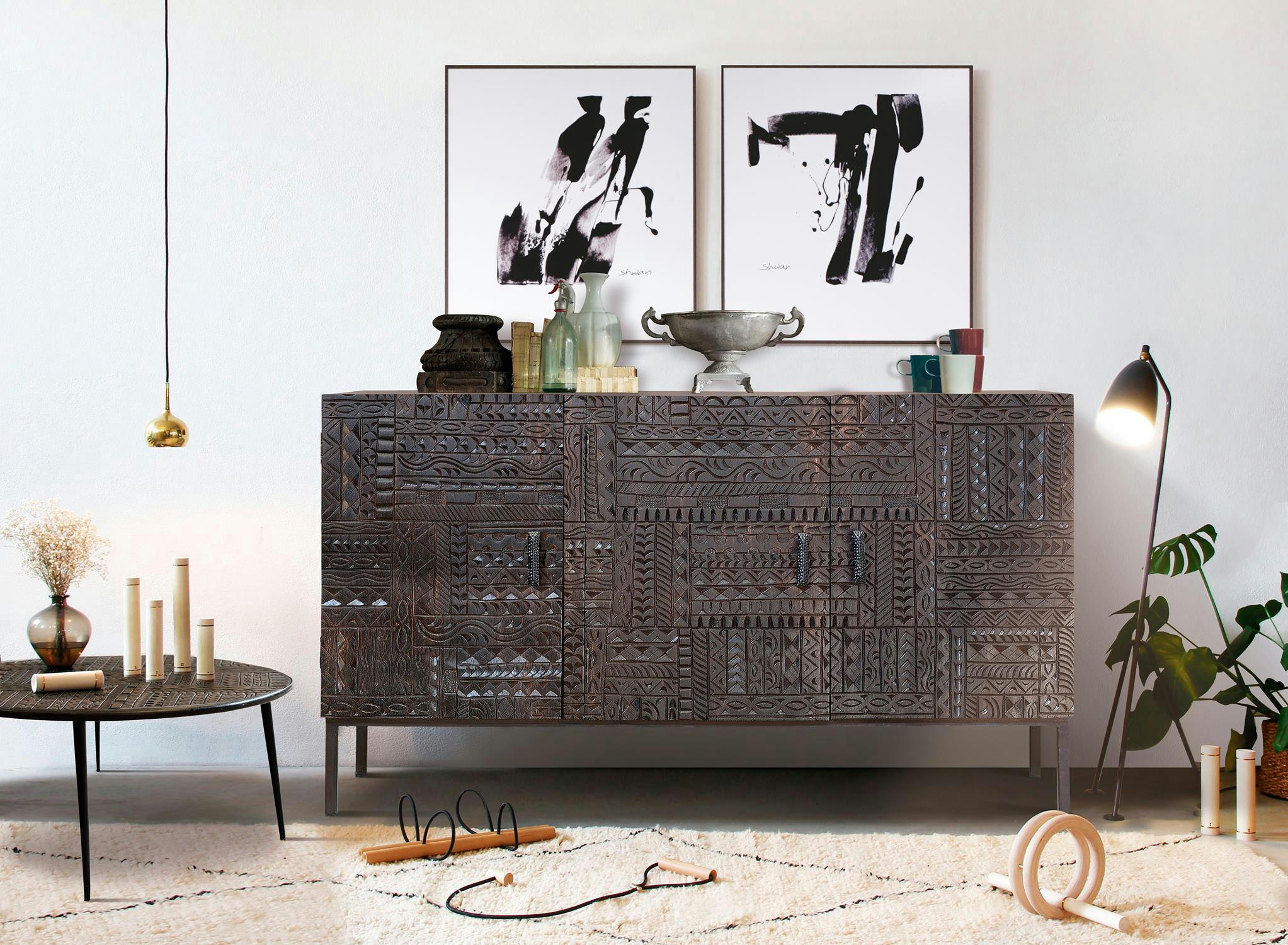 JEROGLIFICO - Buffet en bois de manguier et pieds en métal en noyer foncé