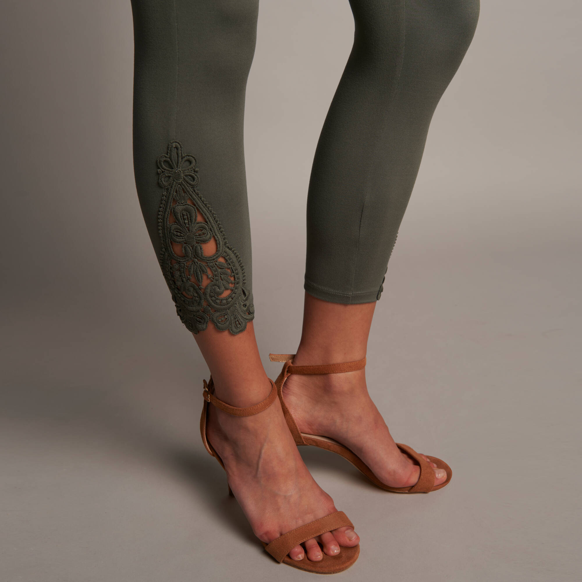 Legging 3/4 macramé, taille élastiquée