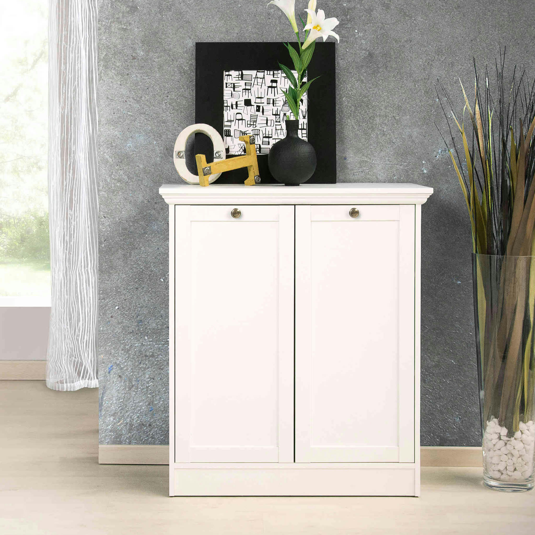 - Commode 2 portes en bois blanc