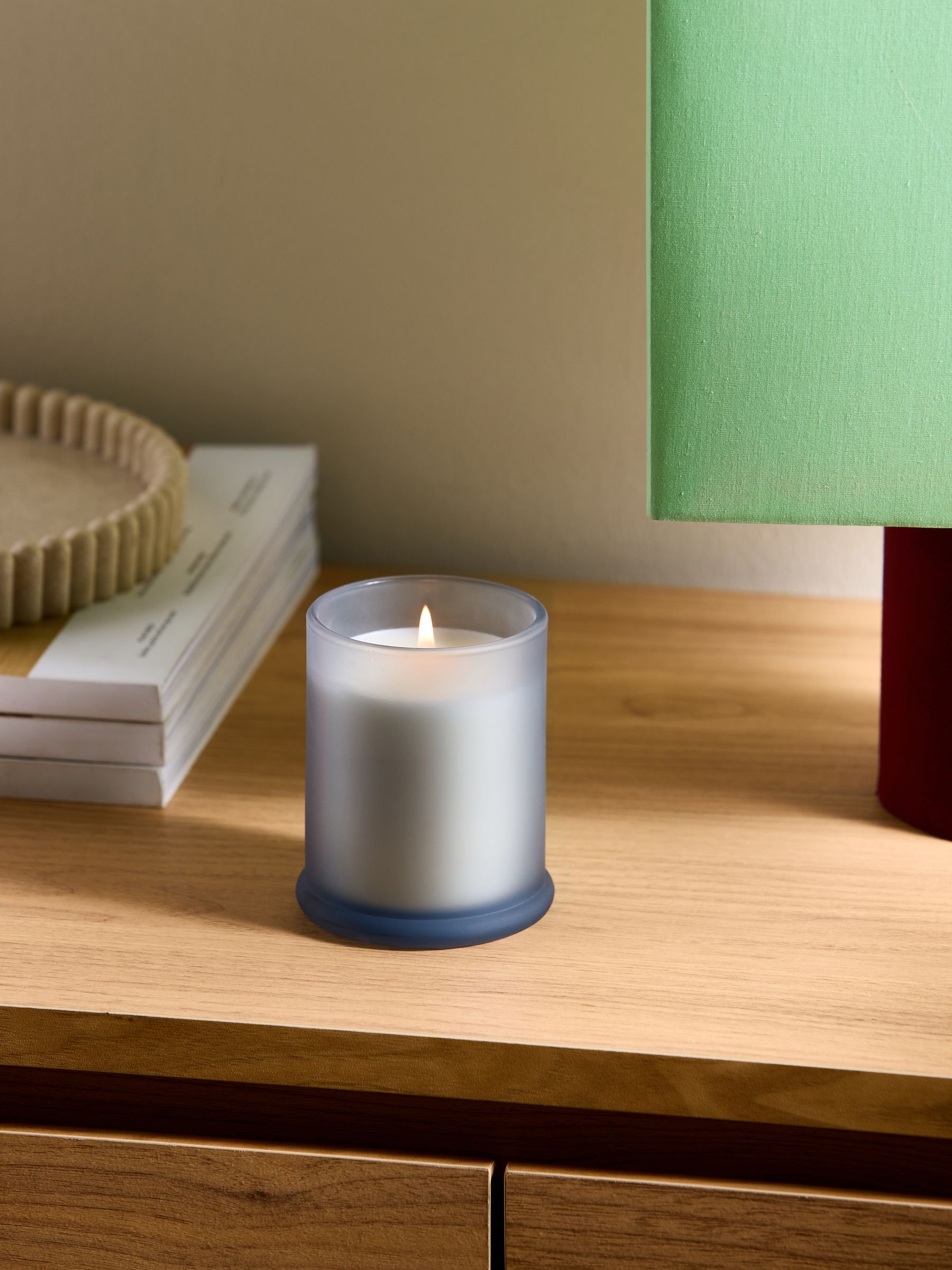 Fragranced Candle in Lavender and Cardamon