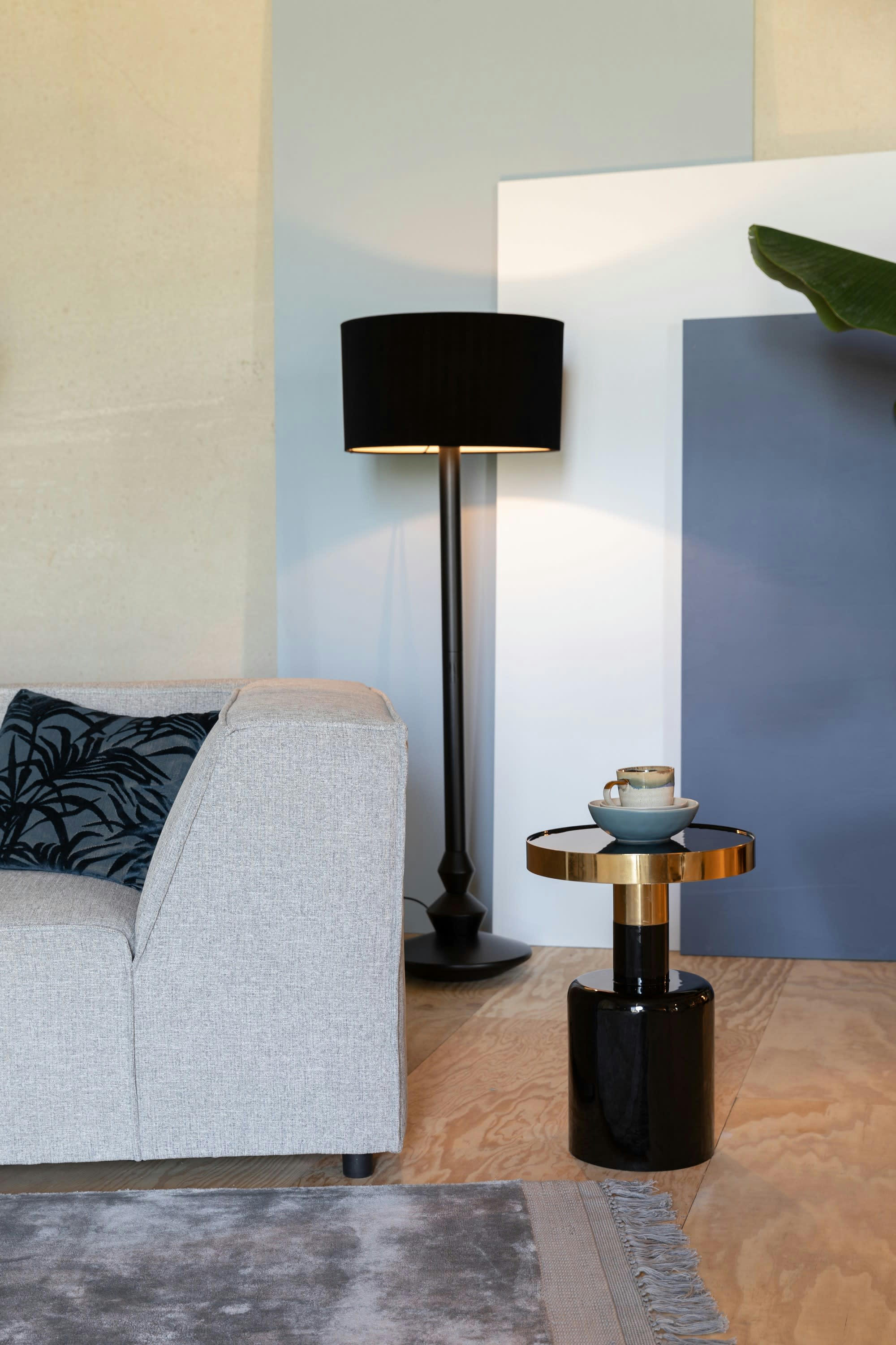 GLAM - Table d'appoint en métal noir