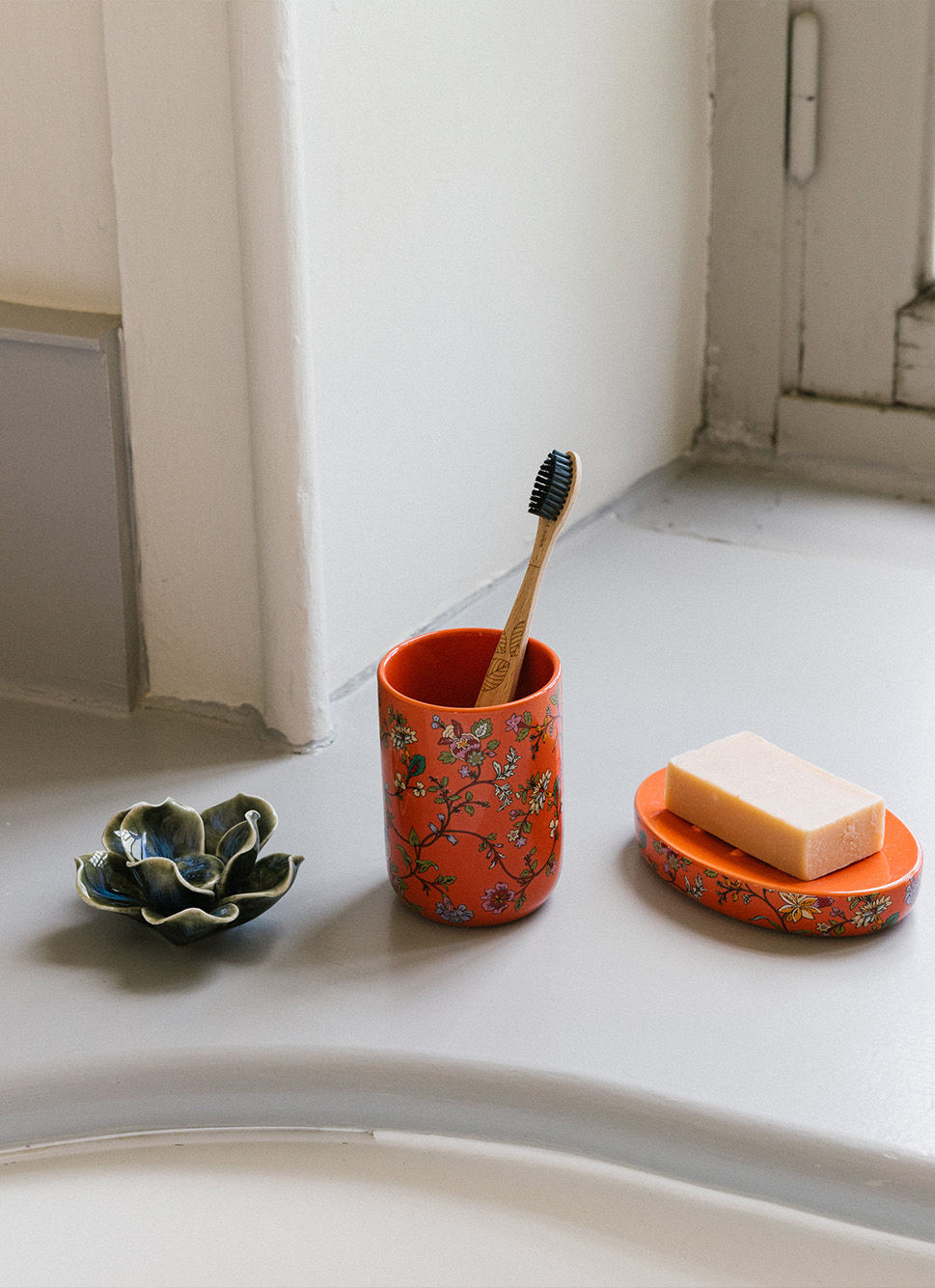 FLEUR DÉCORATIVE EN GRÈS COLORÉ Bleu ORAGE