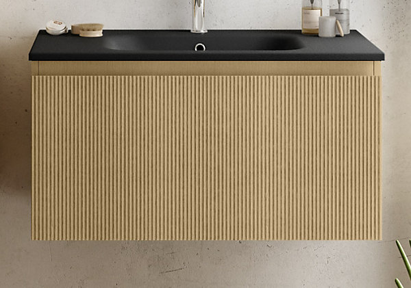 Meuble vasque suspendu plaqué chêne miel strié l.90 cm   plan vasque noir mat résine, Pura