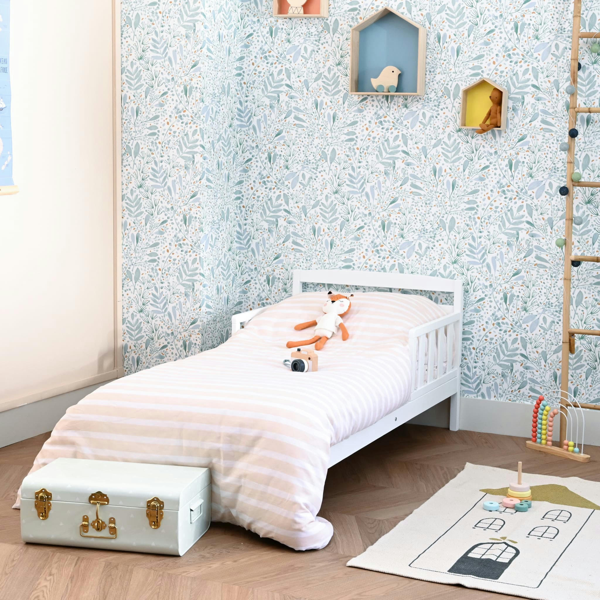 - Lit enfant blanc en pin massif 60x120