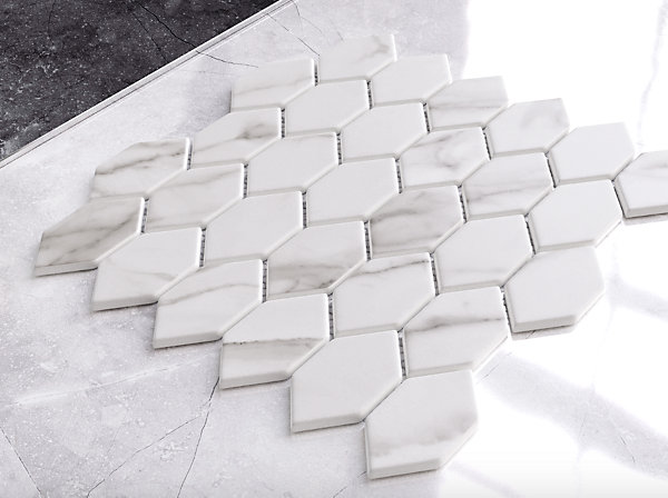 Mosaïque sur résille pour salle de bain et cuisine en verre 25 cm x25.6 cm - Elegantwhite statuary
