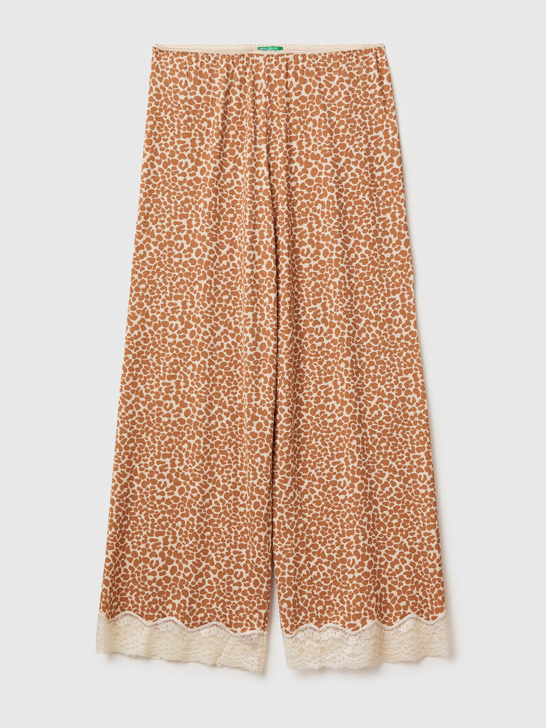 Animal print trousers with lace