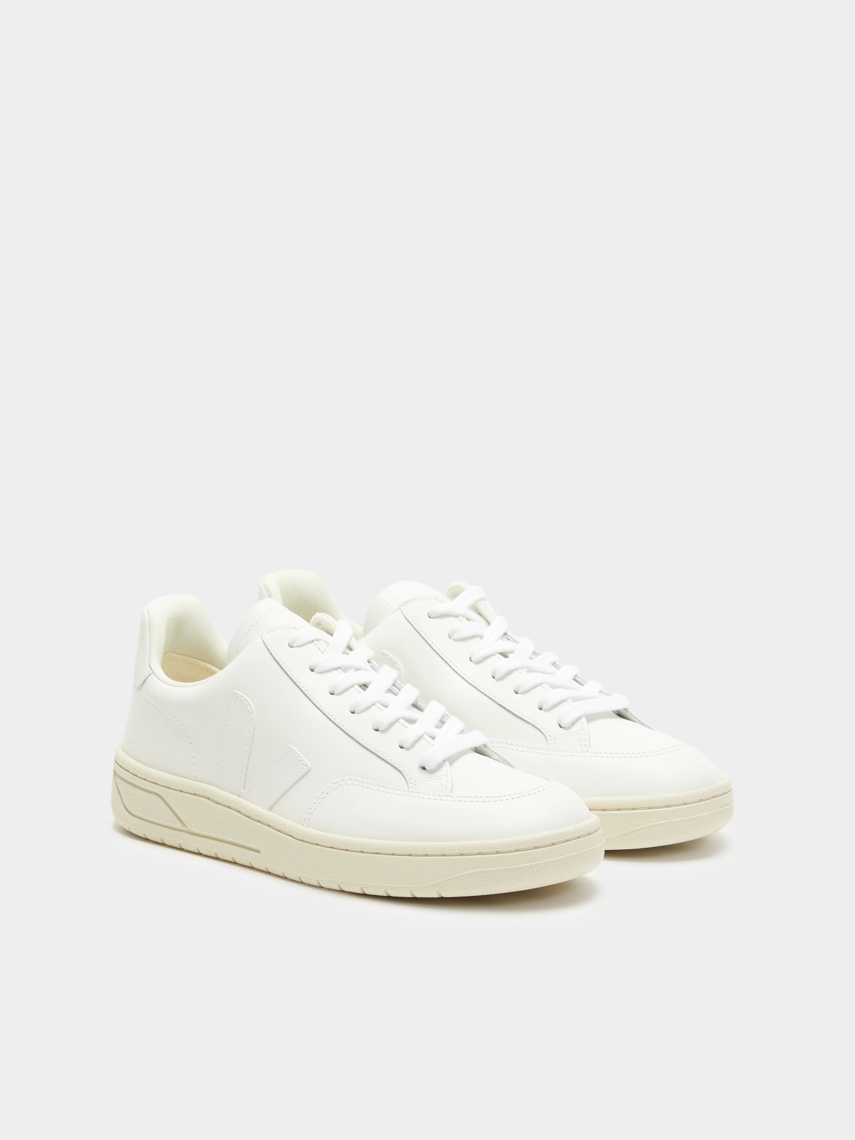 Womens V12 Leather Sneakers