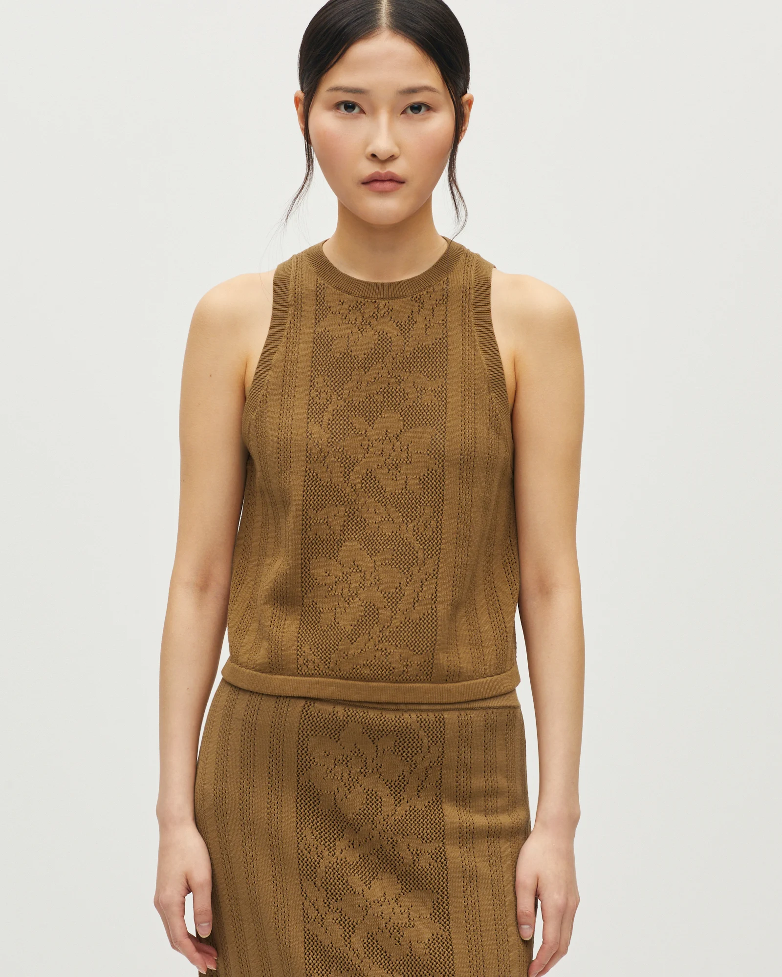 Top sans manches en coton crochet