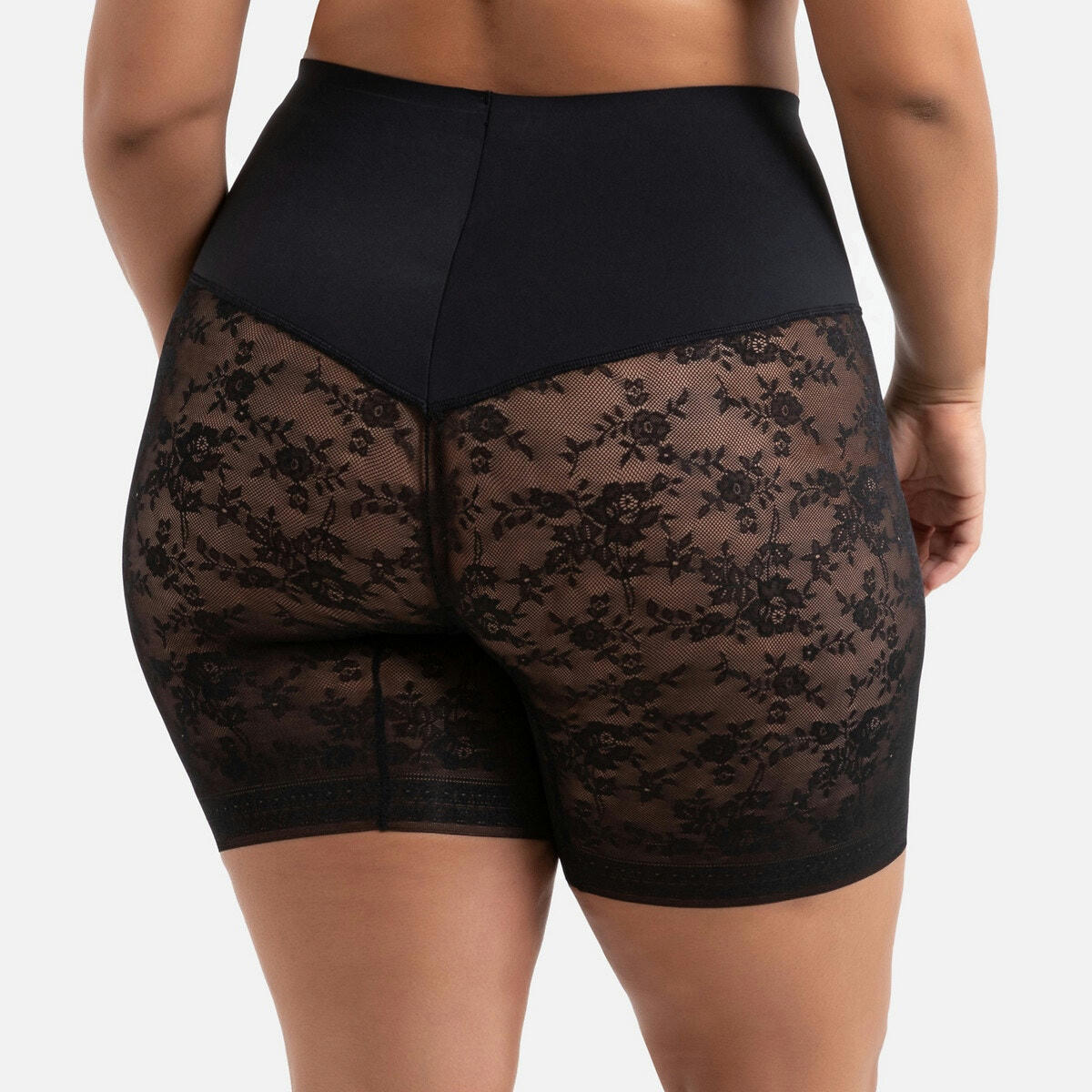 Panty gainant en microfibre et dentelle