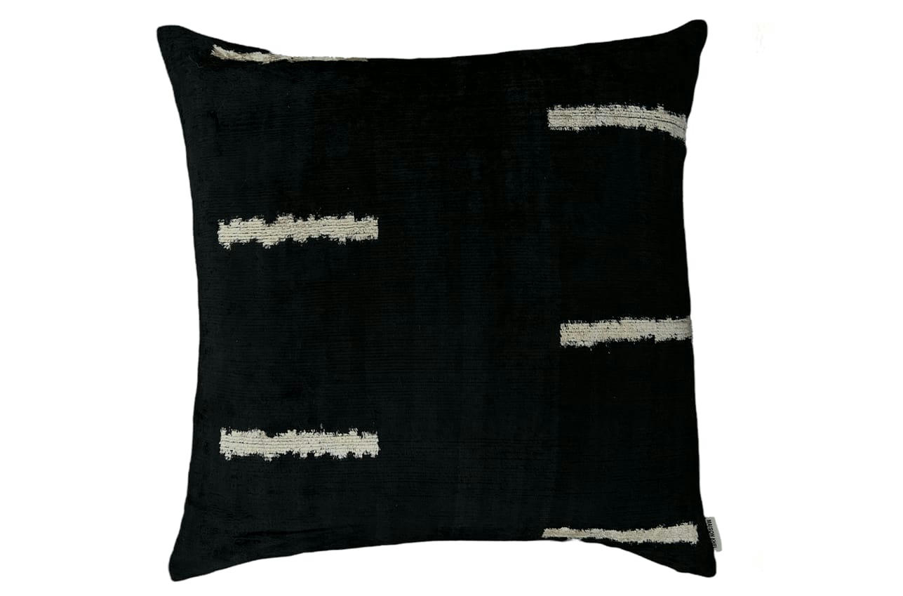 - Housse de coussin velours soie ikat  50x50 noir