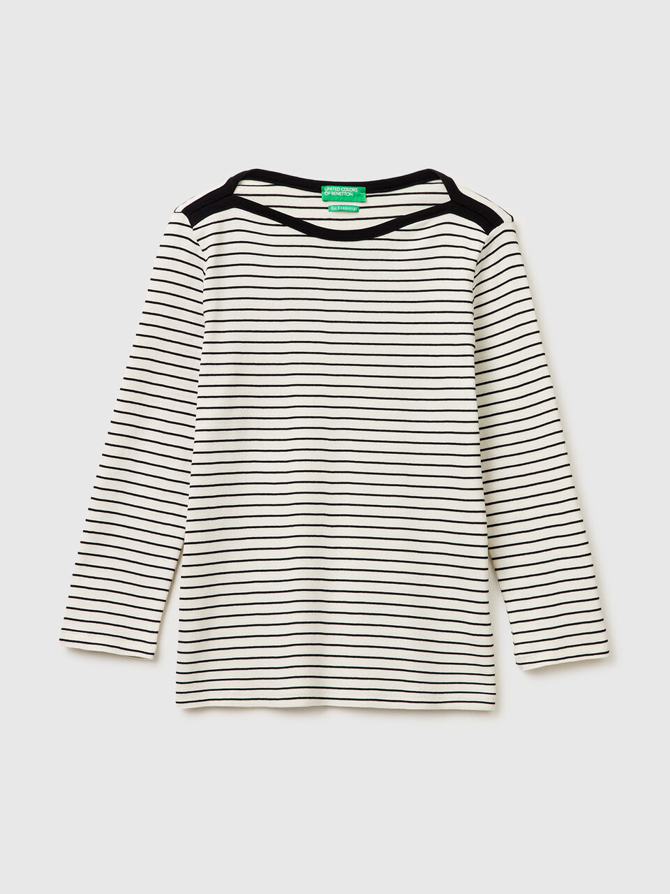 Striped t-shirt with boat neck