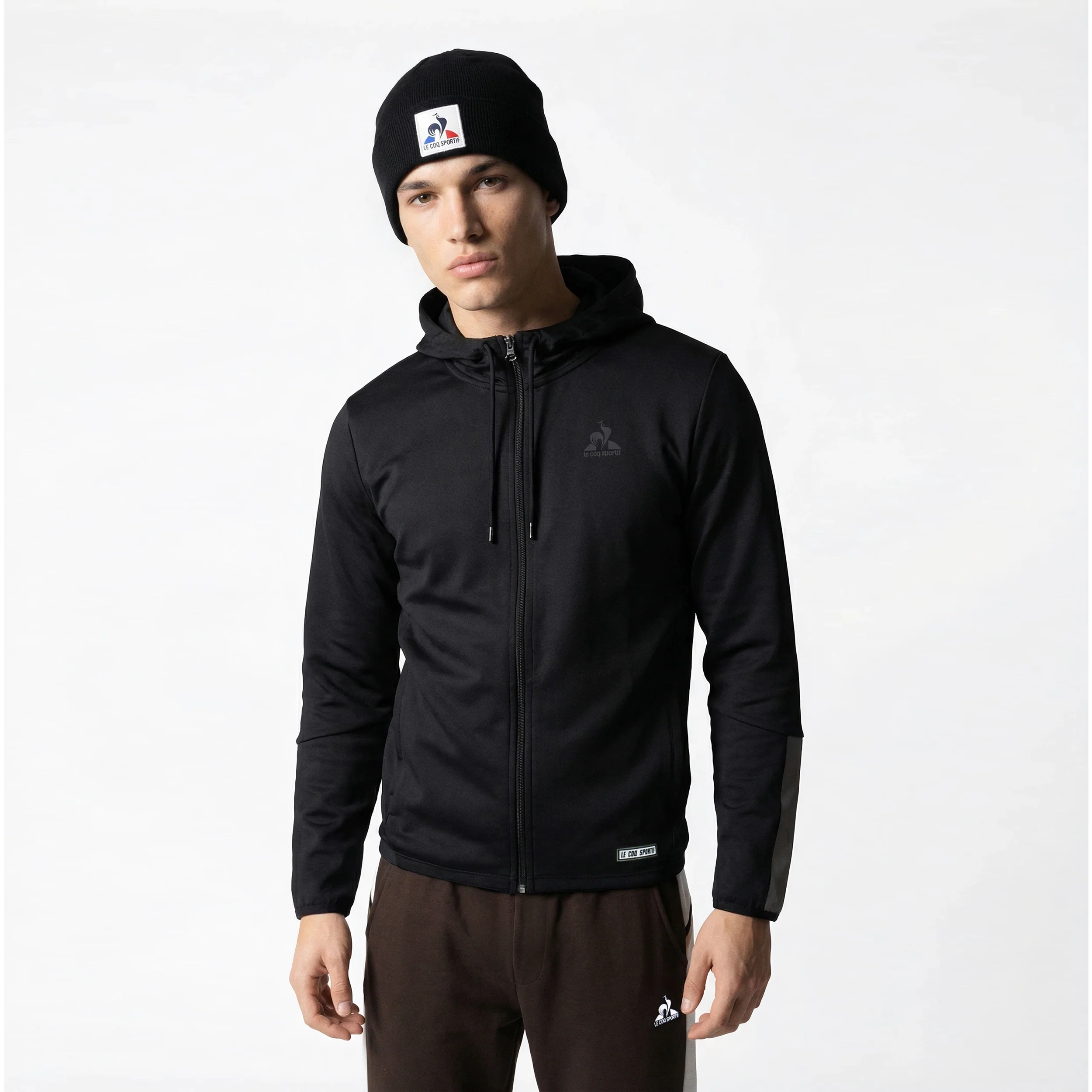 Veste zippée à capuche d'entraînement avec empiècement manche contrasté