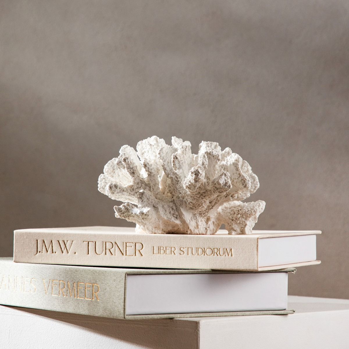 Dekoracja stojąca EVANIA koralowiec okrągły 16x9 cm