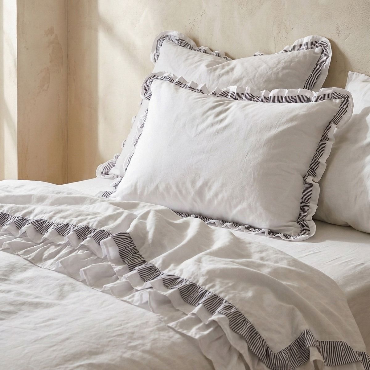 Pościel TESSIA bawełniana z podwjną falbanką 220x200   2*70x80 cm