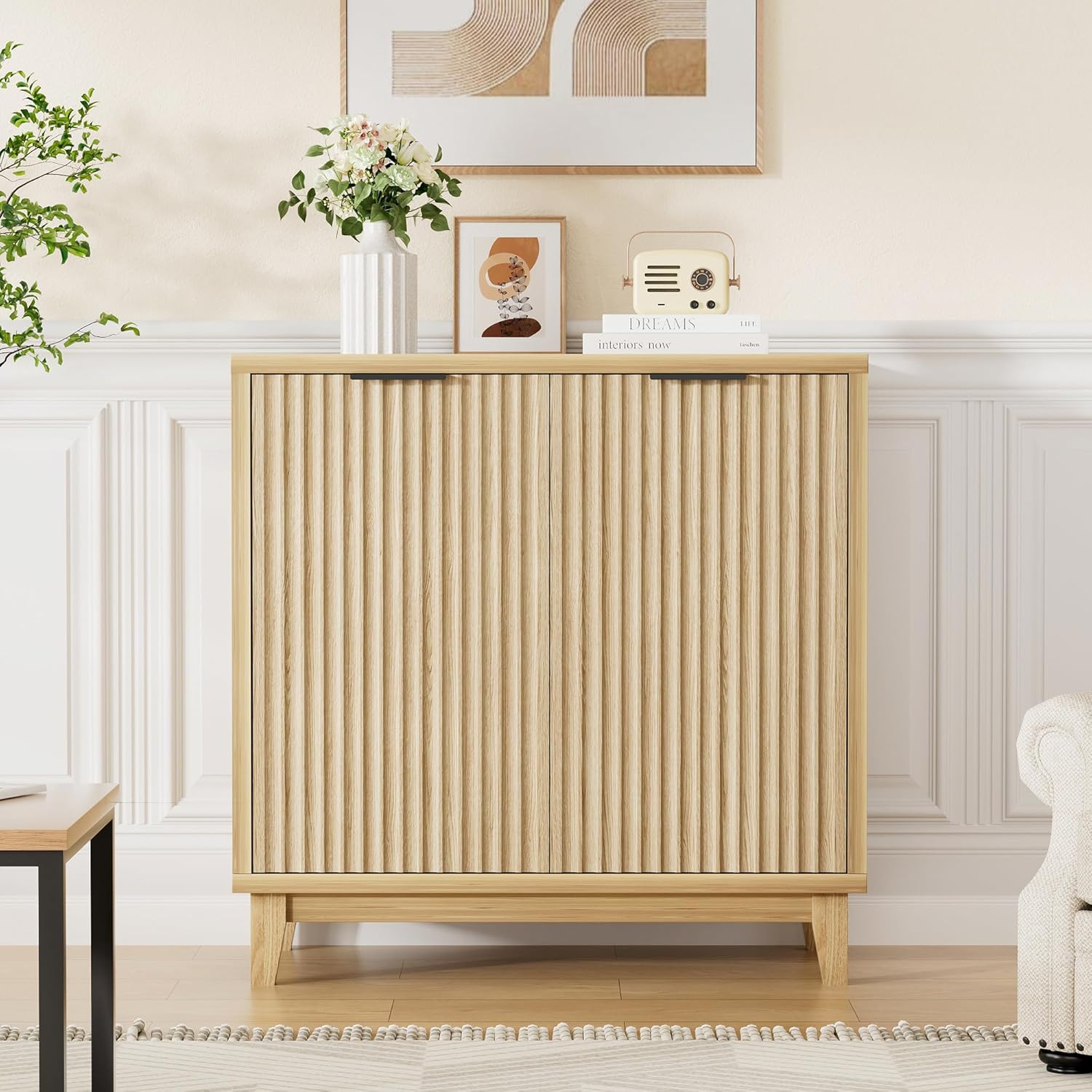 Fluted Cabinet with Storage, 2 Doors Sideboard Buffet, Mid Century Modern Accent Cabinet with Adjustable Shelves, Multifunctional Console Table with Storage for Living Room, Kitchen, Entryway