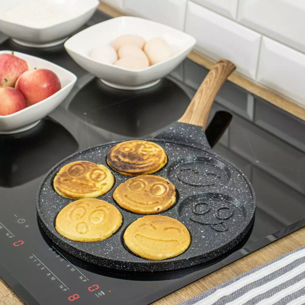 Patelnia do naleśników placków jajek 26cm pancake buźki KINGHOFF