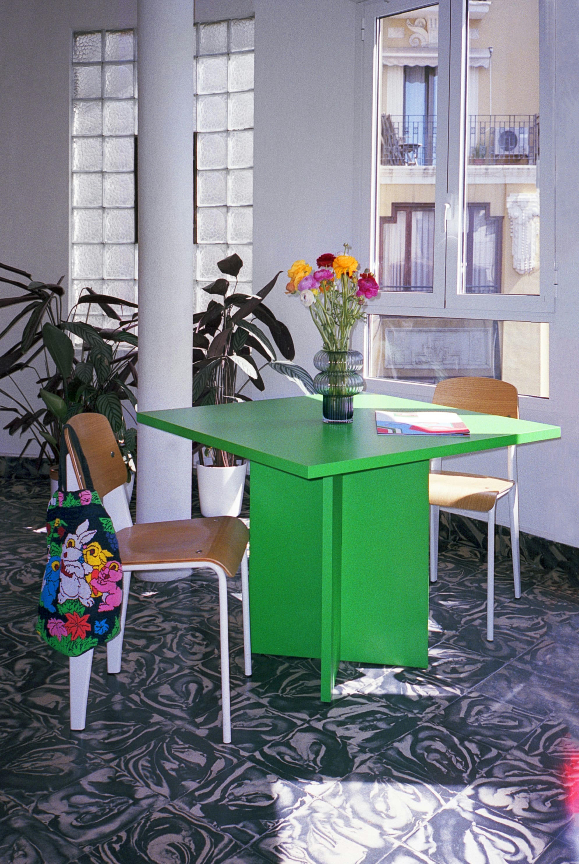BLOCKIE-MATILDA - Table de salle à manger carrée laquée MDF 3cm Vert émeraude 100x100cm