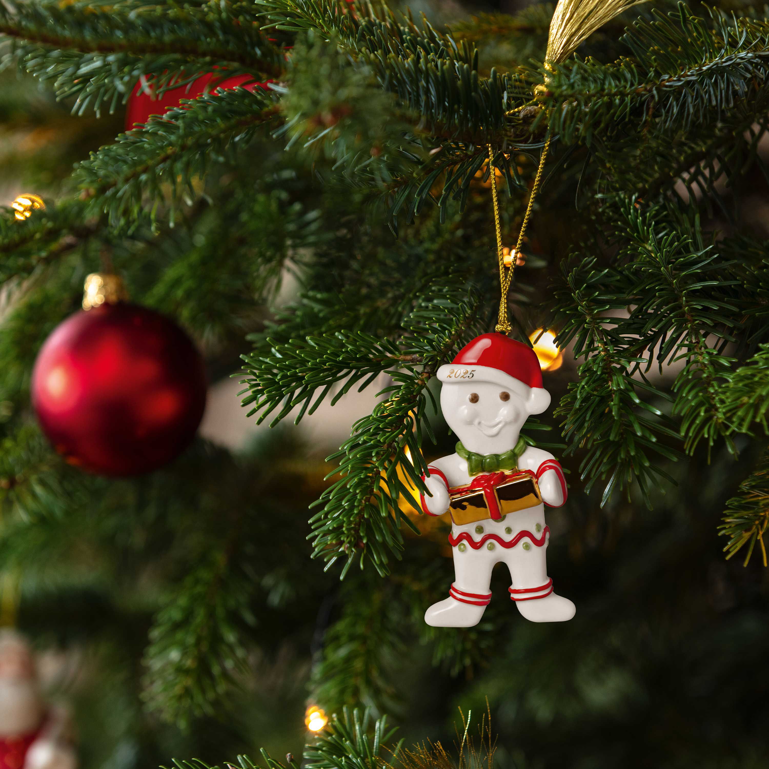 Christmas Classics Christmas ornaments - Multi-colored, 4.3'' x 2.3'' x 1.2''