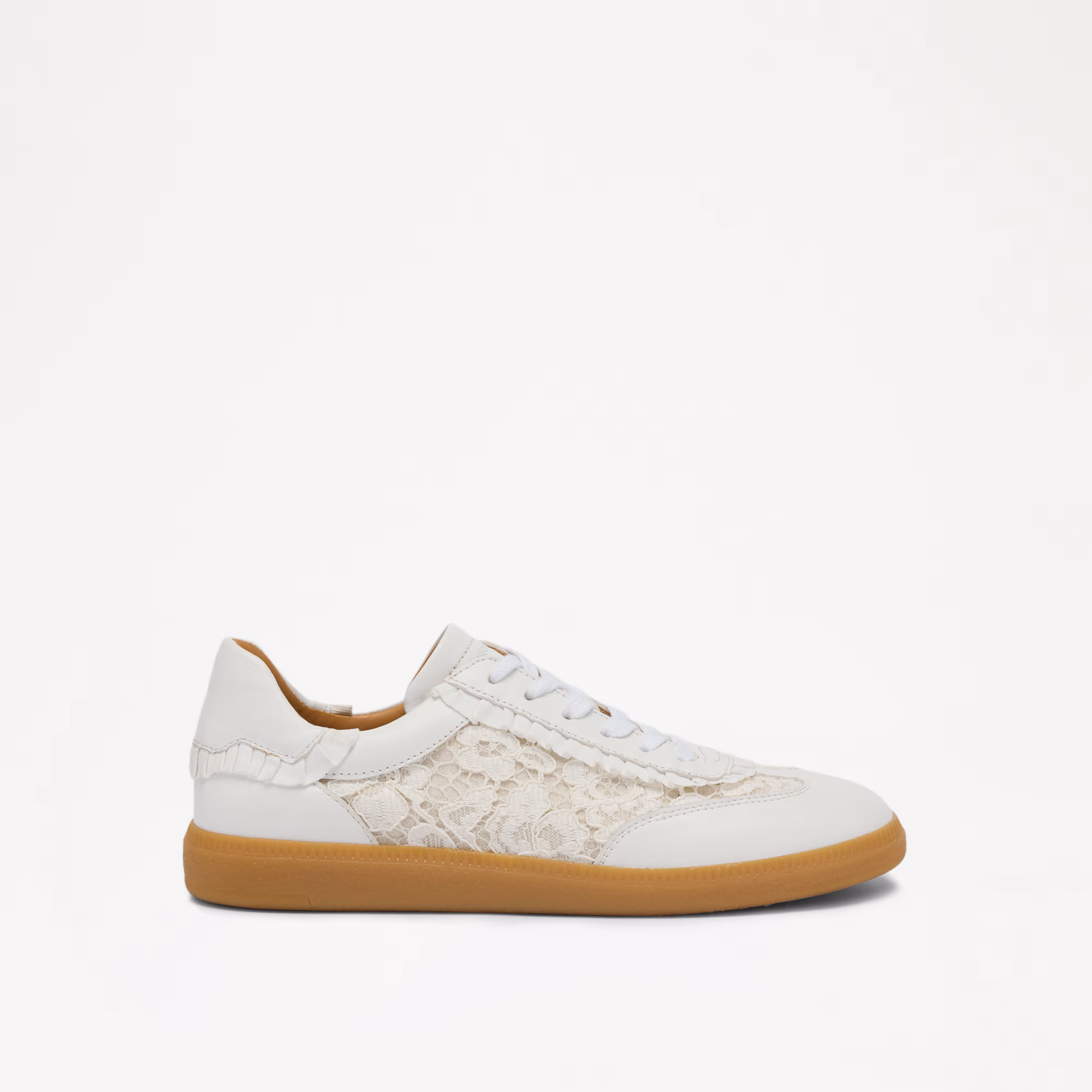 Nordic LaceFeature Lace Trainer