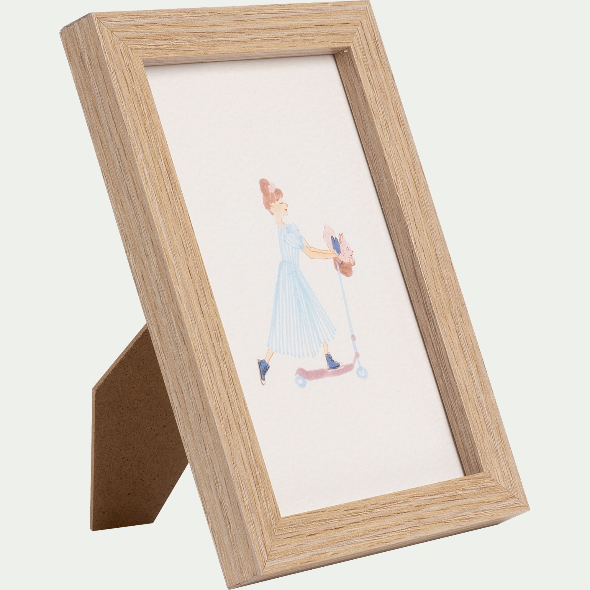 SARAH - Illustration encadrée motif Sarah en robe bleue 12x17cm - bois clair