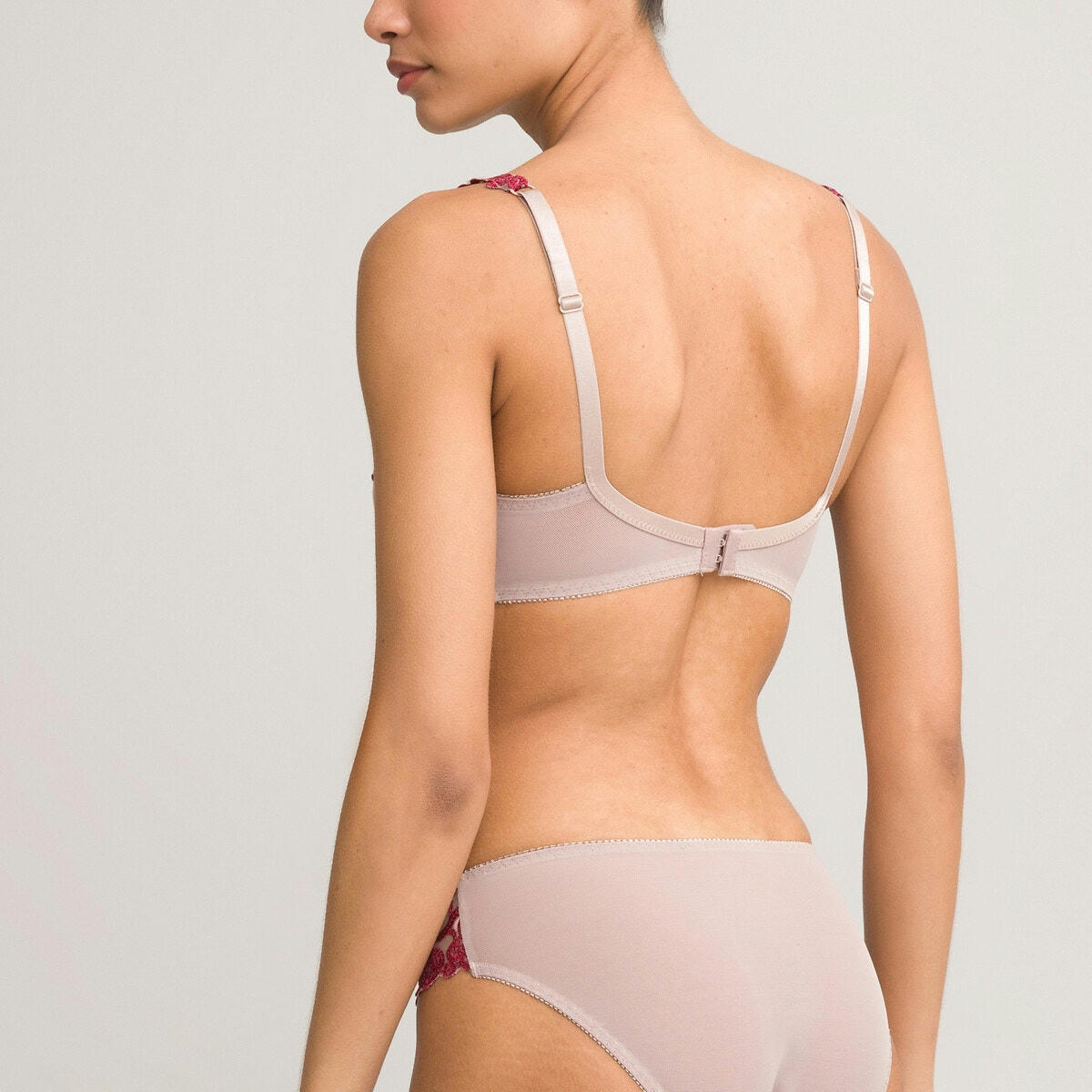 Soutien-gorge emboîtant en tulle brodé Lyssa