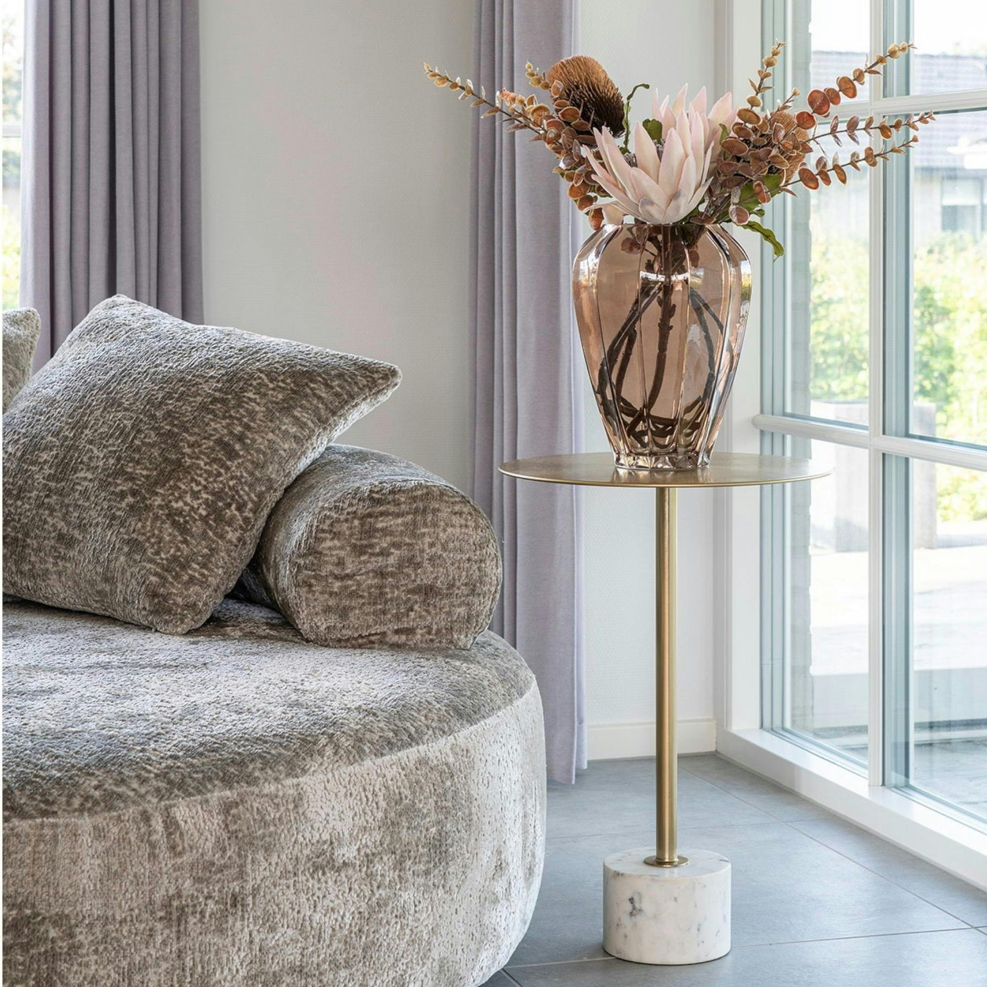 Bout de canapé design en marbre avec plateau doré Ø41 cm TALLINN