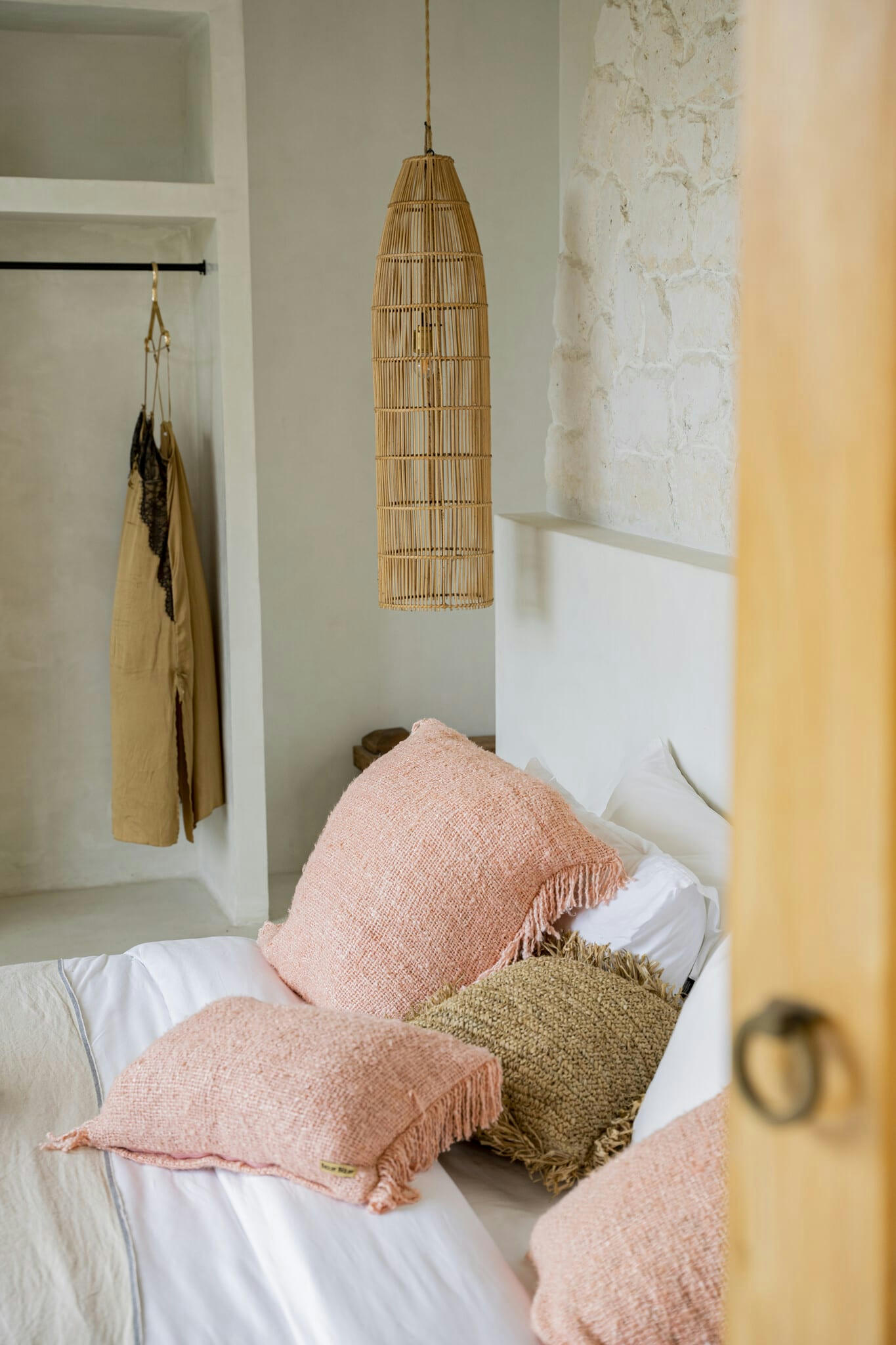 OH MY GEE - Coussin en coton rose 60x60