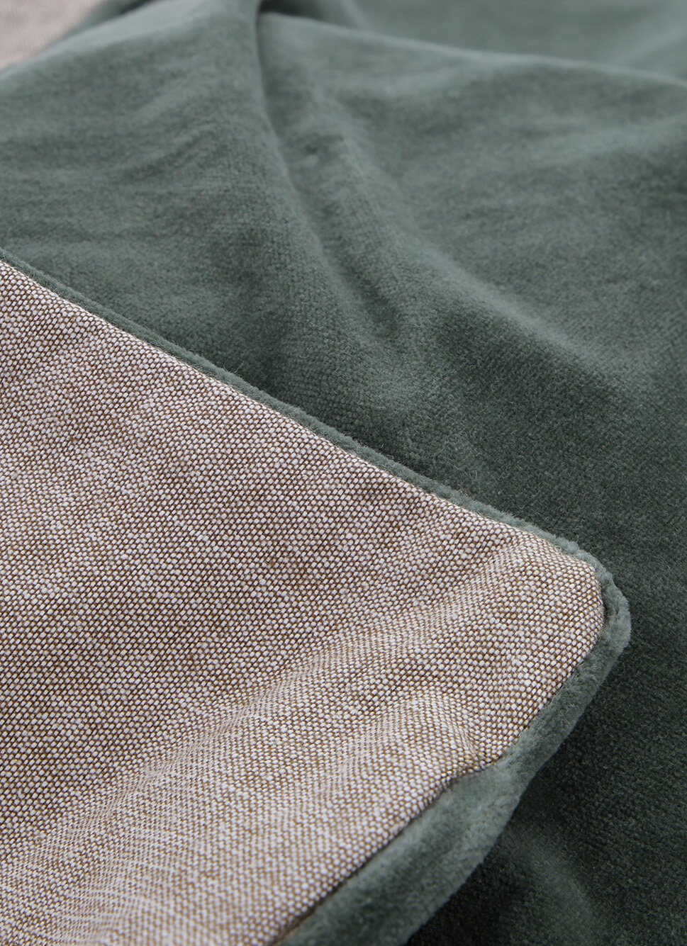 HOUSSE DE COUSSIN EN VELOURS AVEC DOS CHAMBRAY VERT