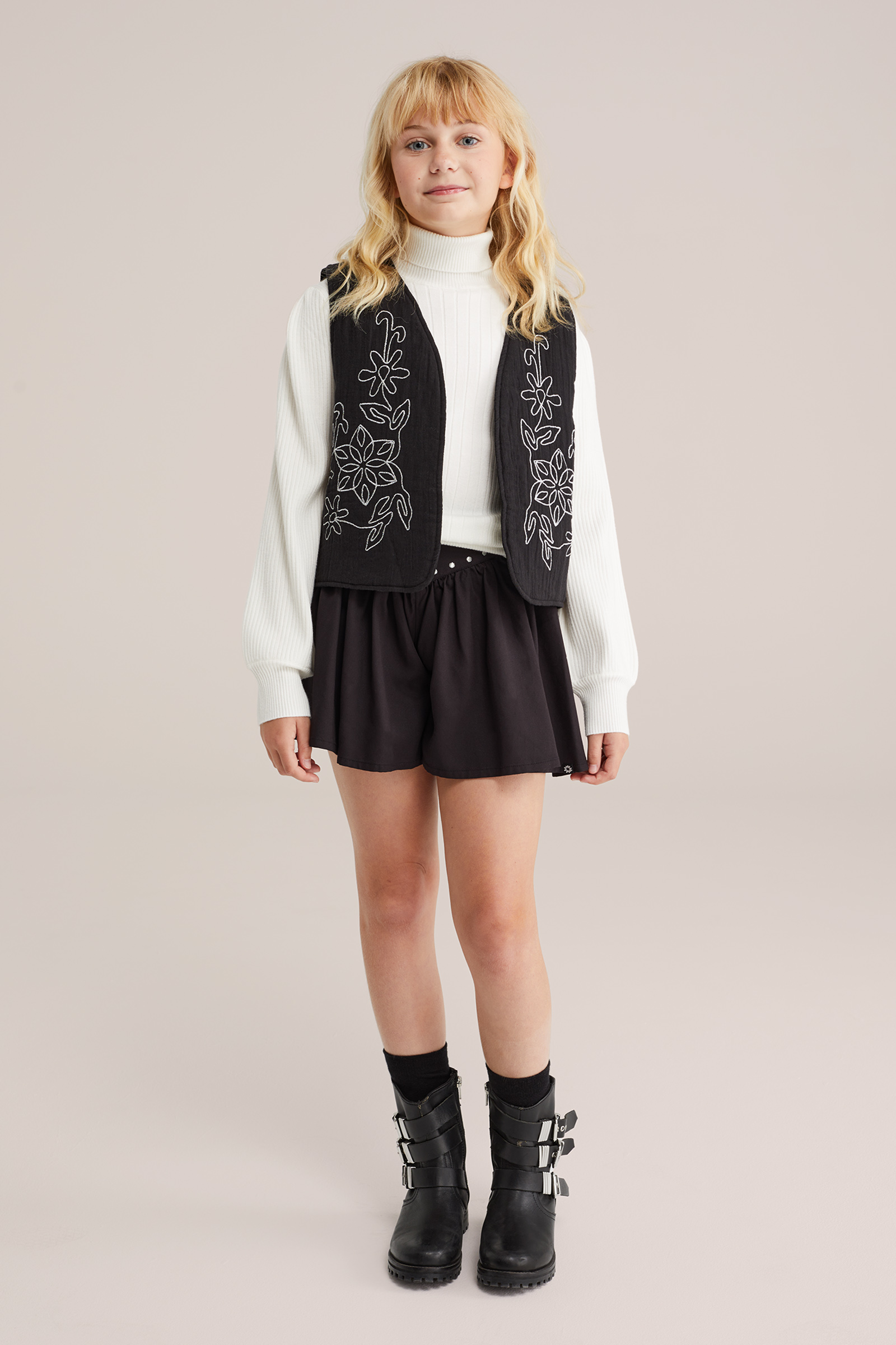 Meisjes coltrui met van ribstof